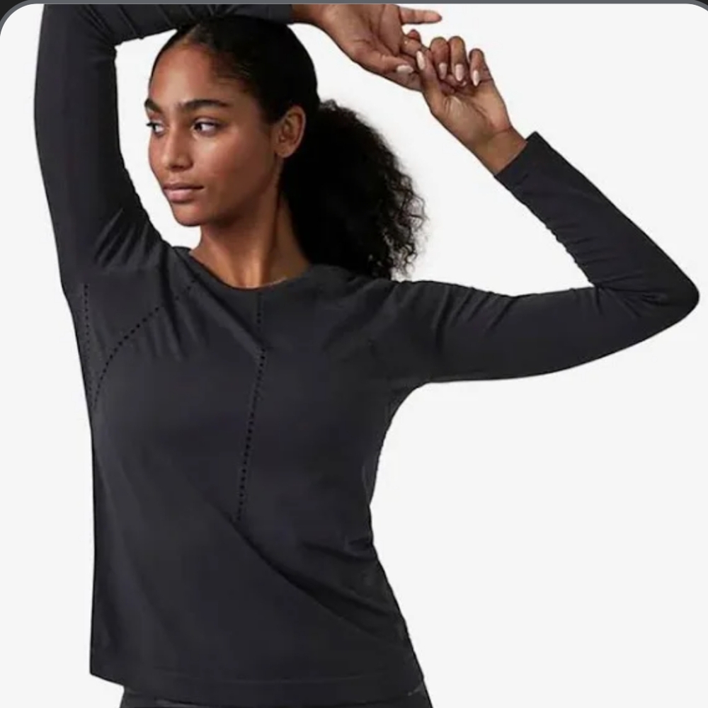 Athleta Long Sleeve Top Womens Size large black Foothill Seamless workout shirt